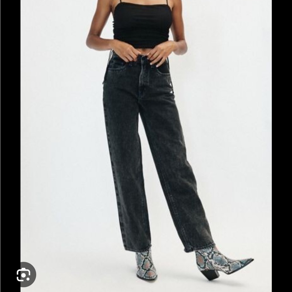 EUC BDG | High-waisted black jeans